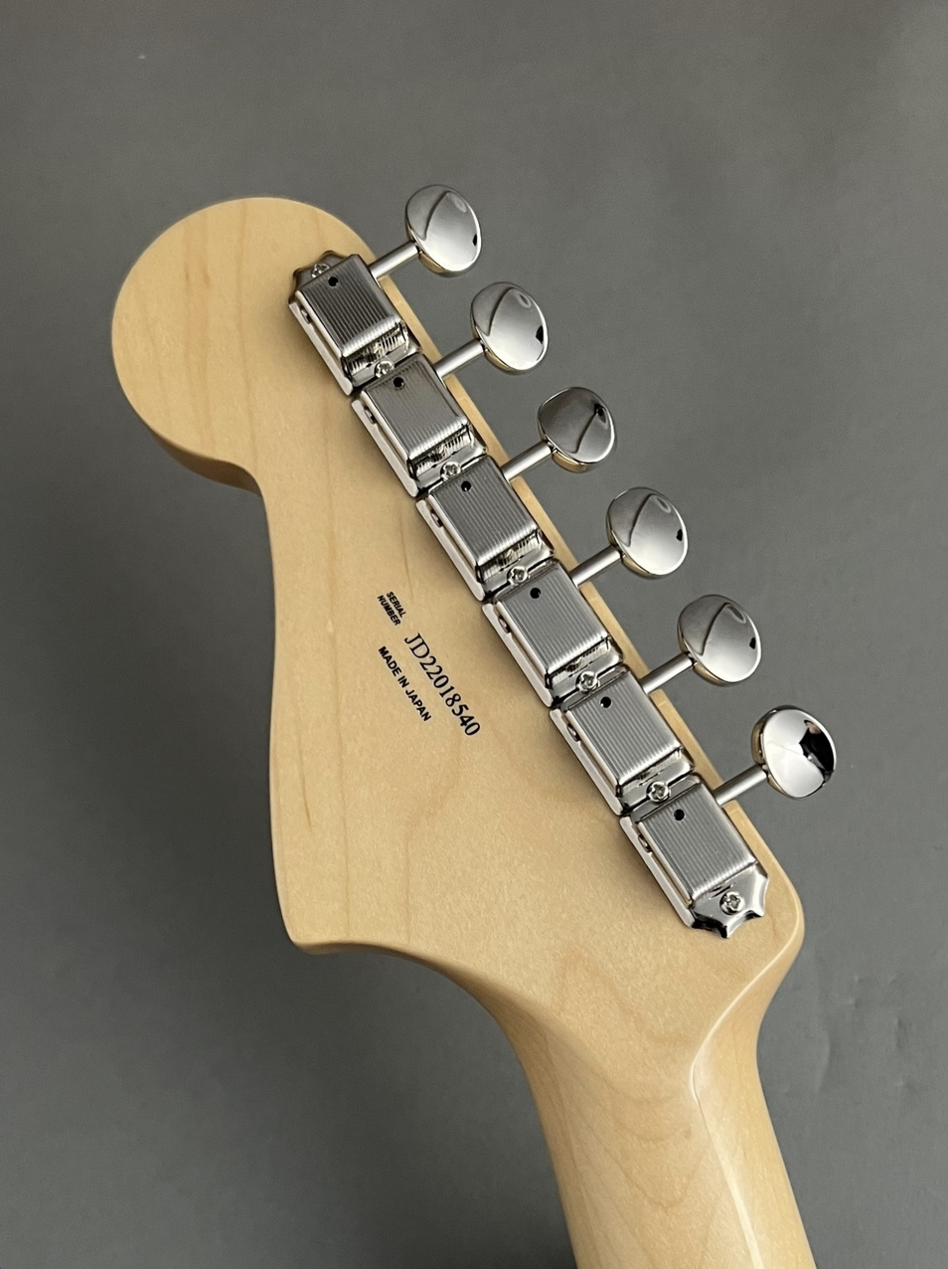 2022 Fender Traditional 60s Jaguar FSR Black w/ Gold Hardware
